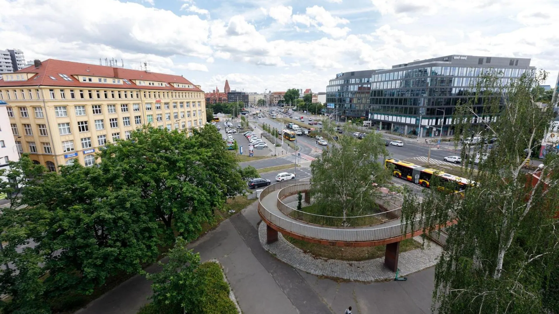 Golden Apartments Wroclaw - Two Bedrooms - Great Location&Legnicka
